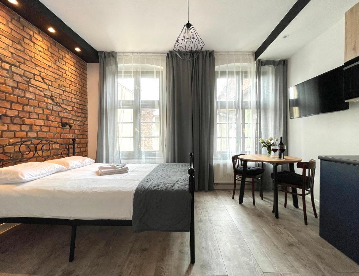 Copernicus Street Apartment - Broken Flowers And Twin Peaks Torun Exterior photo